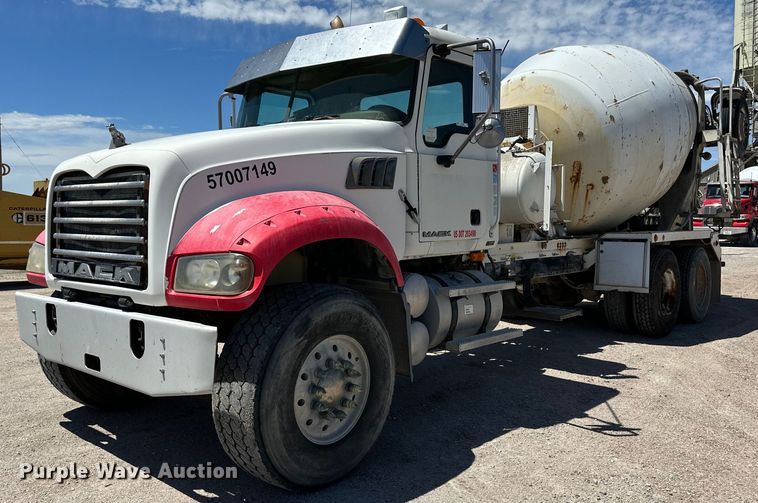image for item NY9065 2007 Mack CTP713  ready mix truck