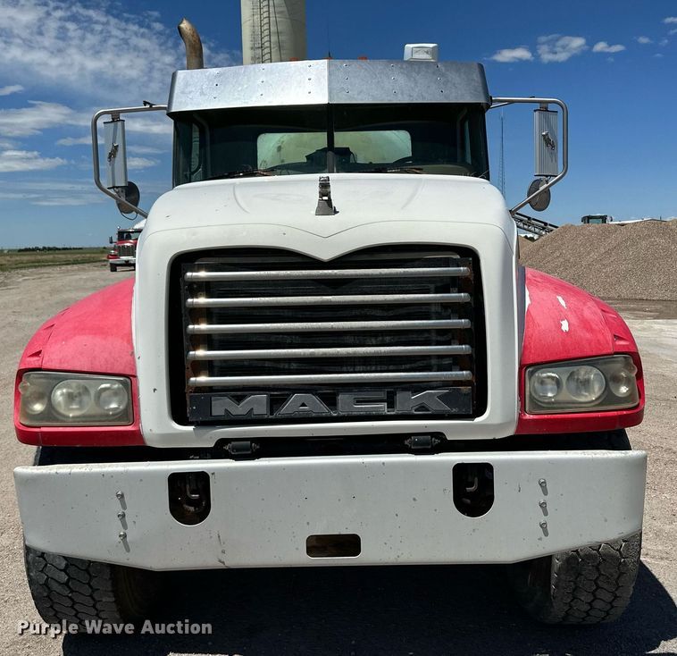 image for item NY9065 2007 Mack CTP713  ready mix truck