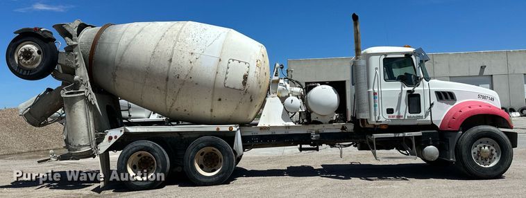 image for item NY9065 2007 Mack CTP713  ready mix truck