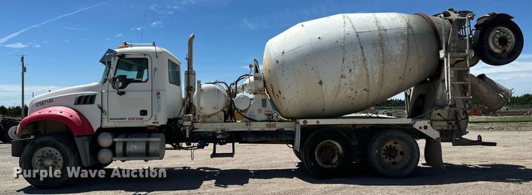 image for item NY9065 2007 Mack CTP713  ready mix truck
