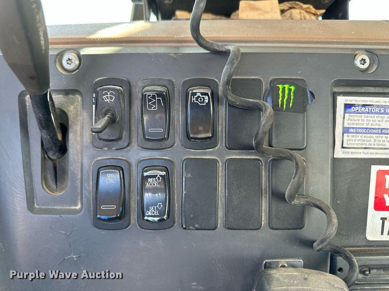 image for item NY9065 2007 Mack CTP713  ready mix truck