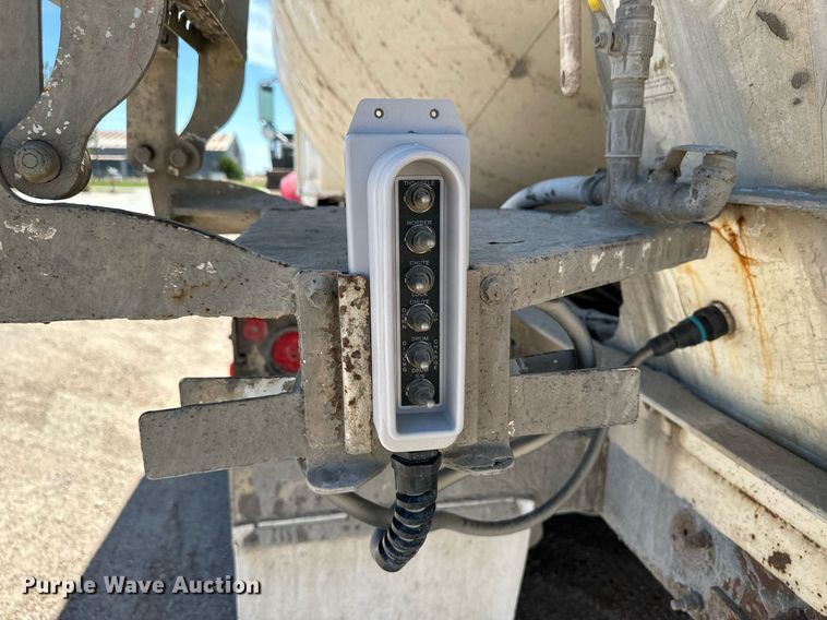 image for item NY9065 2007 Mack CTP713  ready mix truck