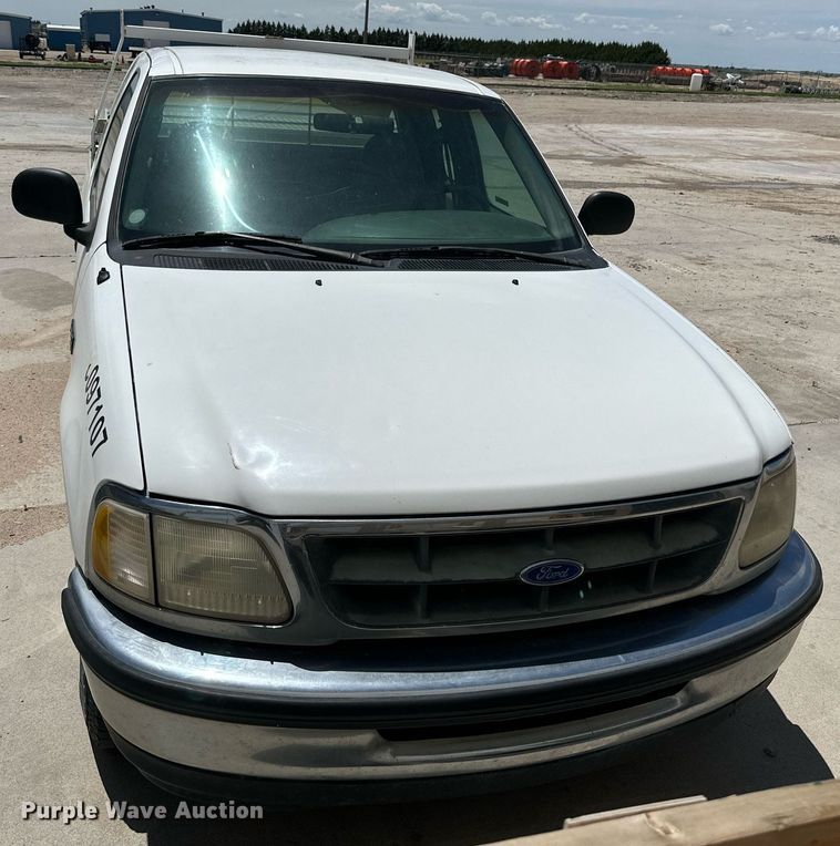 image for item NY9066 1997 Ford F150 XL  SuperCab pickup truck
