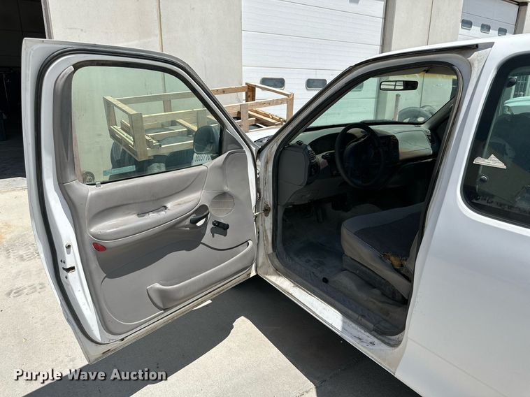 image for item NY9066 1997 Ford F150 XL  SuperCab pickup truck