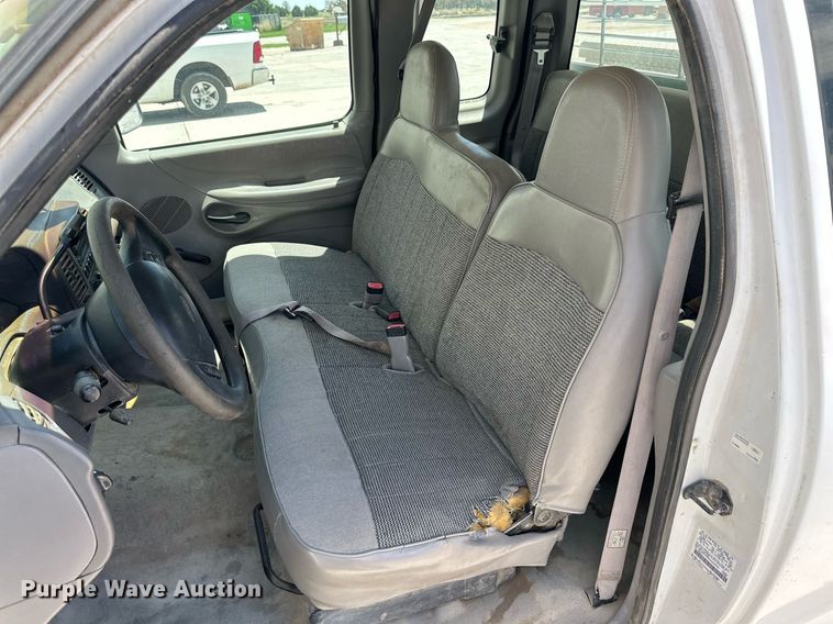 image for item NY9066 1997 Ford F150 XL  SuperCab pickup truck