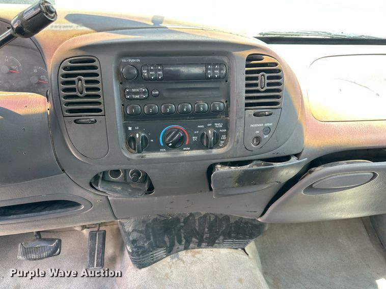 image for item NY9066 1997 Ford F150 XL  SuperCab pickup truck