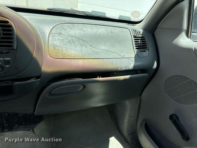 image for item NY9066 1997 Ford F150 XL  SuperCab pickup truck