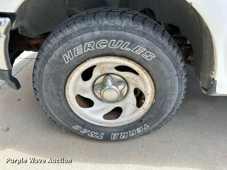 image for item NY9066 1997 Ford F150 XL  SuperCab pickup truck