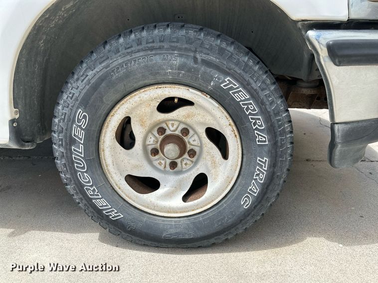 image for item NY9066 1997 Ford F150 XL  SuperCab pickup truck