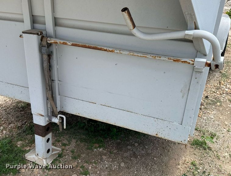 image for item NY9068 1991 Travalong  livestock trailer