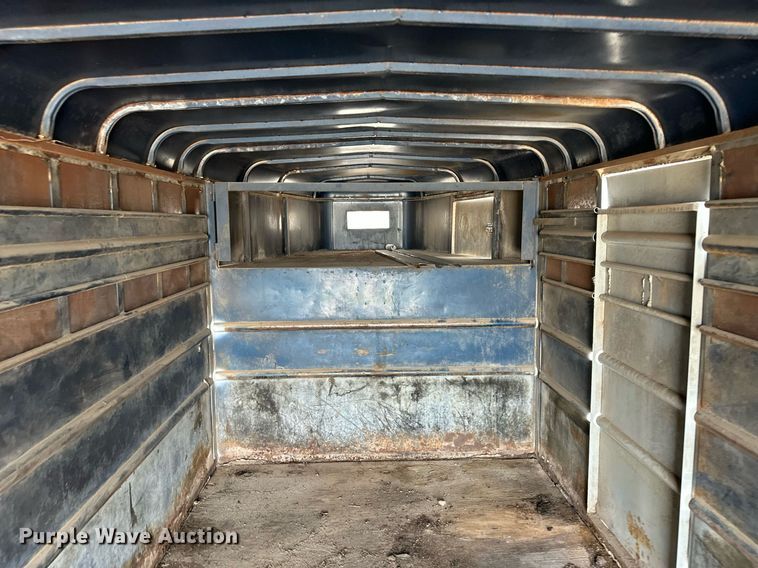 image for item NY9068 1991 Travalong  livestock trailer