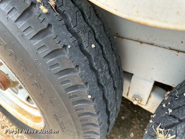 image for item NY9068 1991 Travalong  livestock trailer