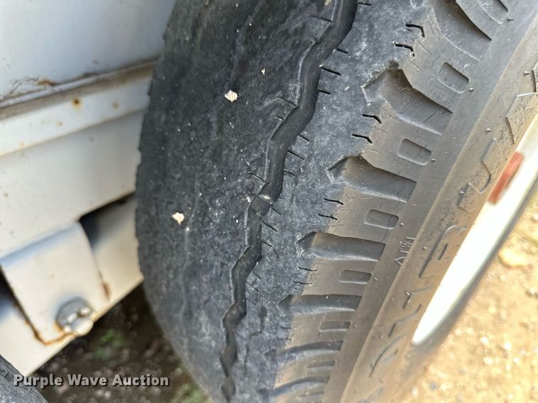 image for item NY9068 1991 Travalong  livestock trailer