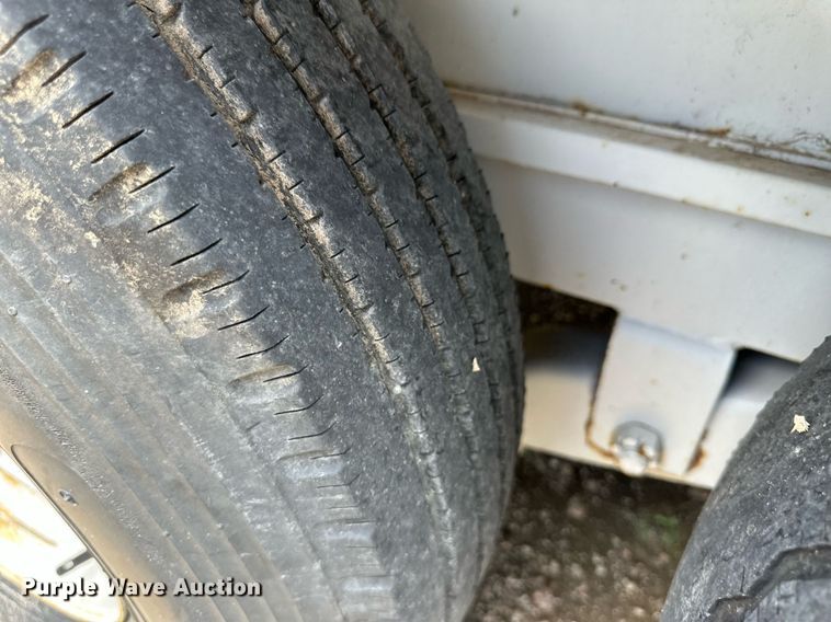 image for item NY9068 1991 Travalong  livestock trailer