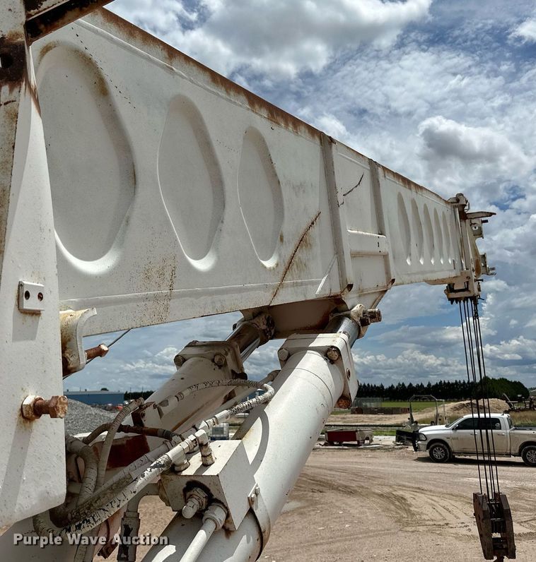 image for item NY9071 1977 Link-Belt HSP-22  crane