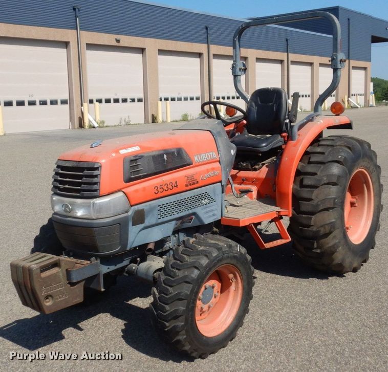 image for item AF9688 Kubota L3830D  MFWD tractor