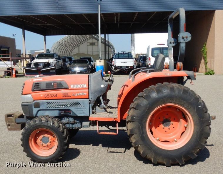 image for item AF9688 Kubota L3830D  MFWD tractor