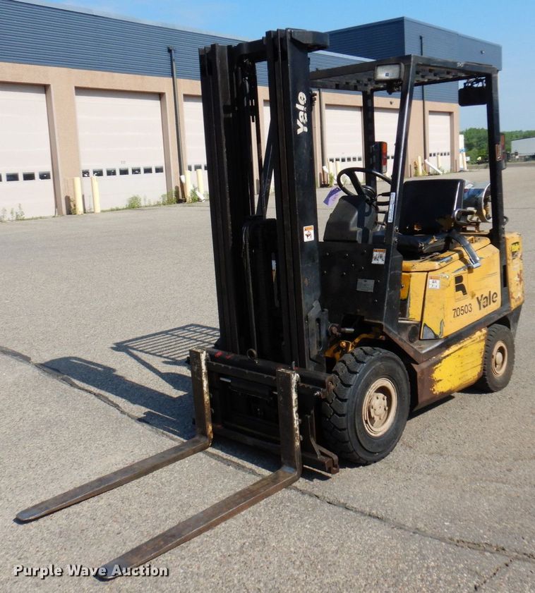 image for item AF9689 Yale GLP040 AFNUAE084  forklift