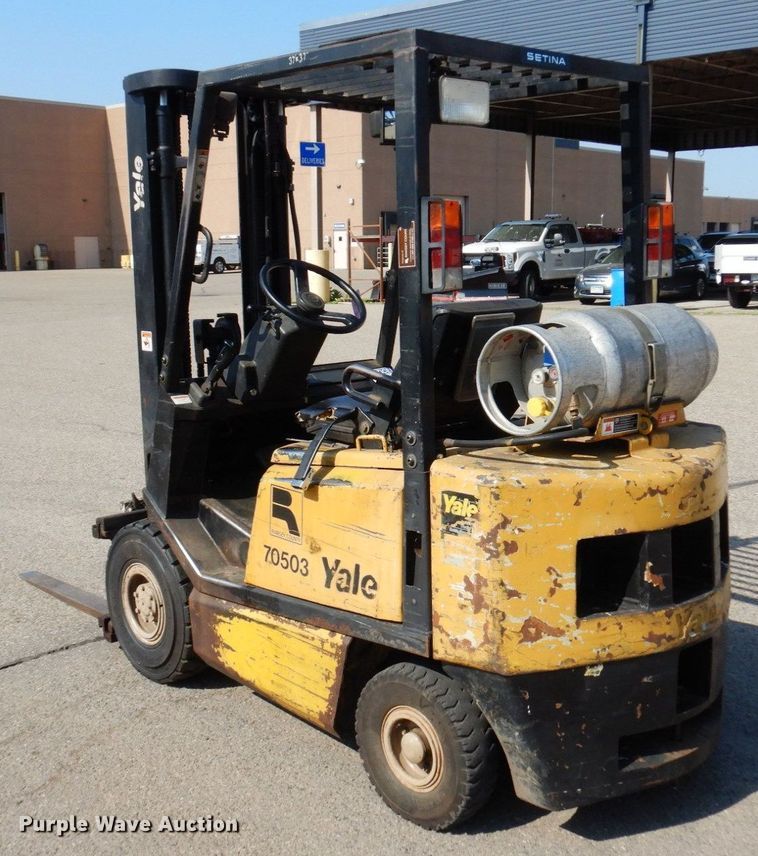 image for item AF9689 Yale GLP040 AFNUAE084  forklift