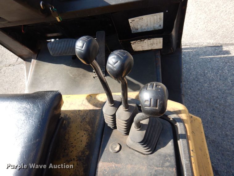 image for item AF9689 Yale GLP040 AFNUAE084  forklift