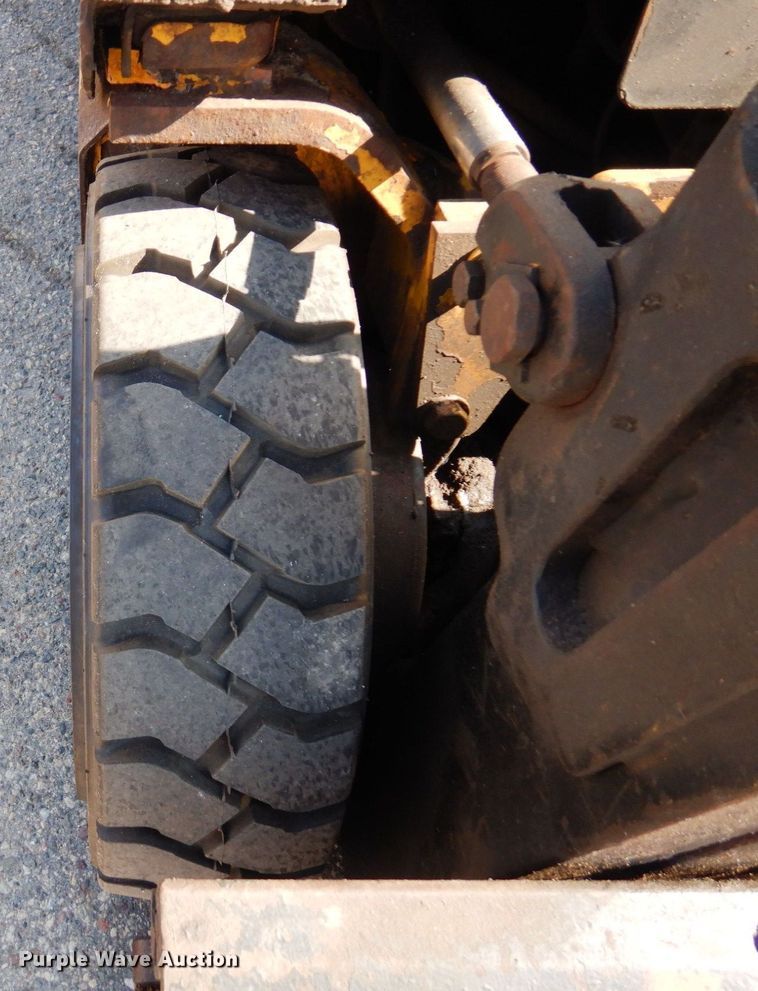 image for item AF9689 Yale GLP040 AFNUAE084  forklift