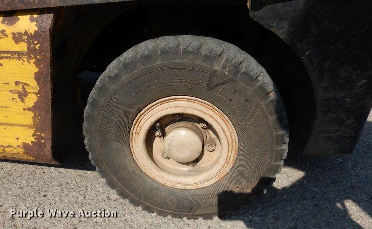 image for item AF9689 Yale GLP040 AFNUAE084  forklift