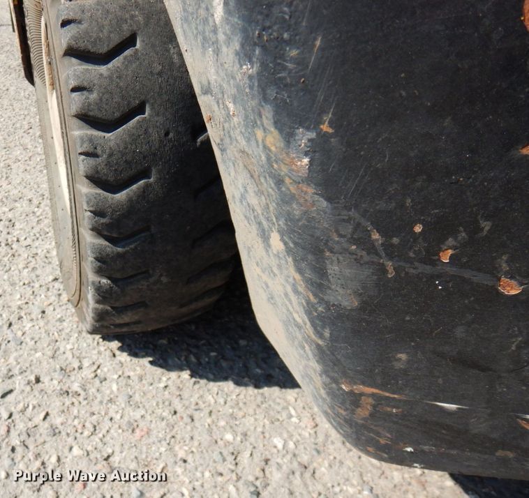 image for item AF9689 Yale GLP040 AFNUAE084  forklift