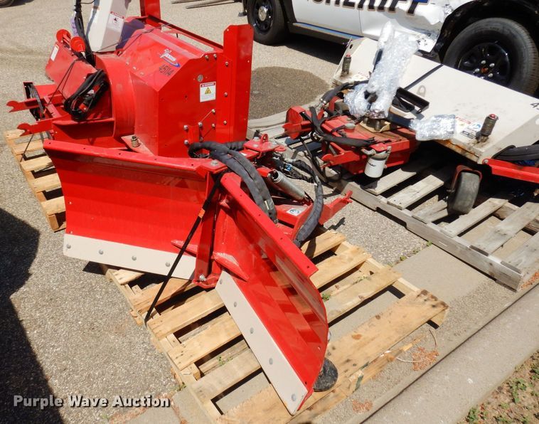 image for item AF9690 2019 Ventrac 4500Z  compact tractor