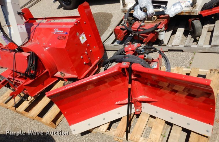 image for item AF9690 2019 Ventrac 4500Z  compact tractor