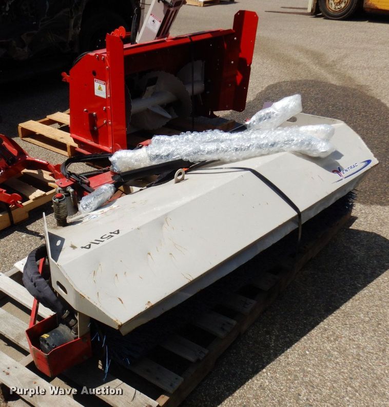 image for item AF9690 2019 Ventrac 4500Z  compact tractor