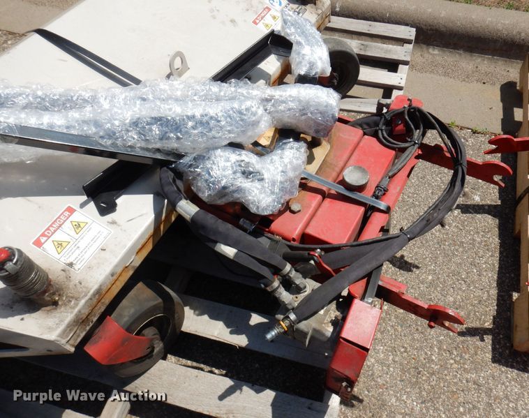 image for item AF9690 2019 Ventrac 4500Z  compact tractor