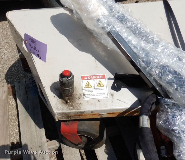 image for item AF9690 2019 Ventrac 4500Z  compact tractor