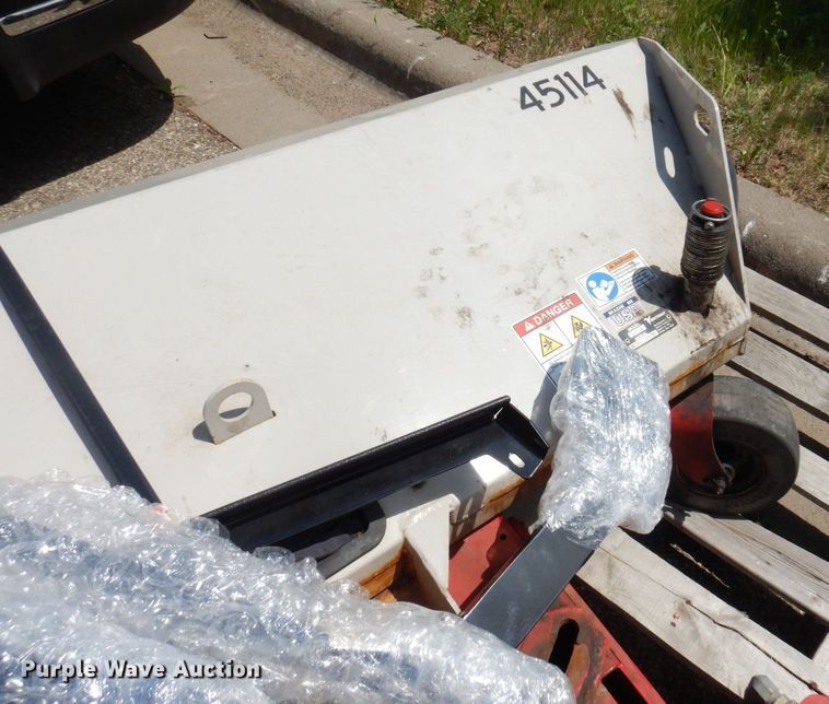 image for item AF9690 2019 Ventrac 4500Z  compact tractor