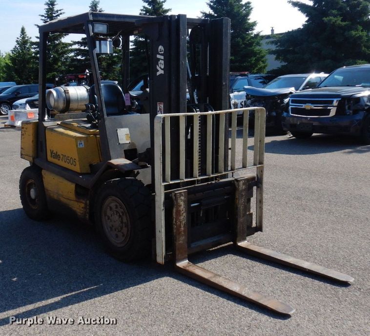 image for item AF9691 Yale GLP070LGNGBE083  forklift