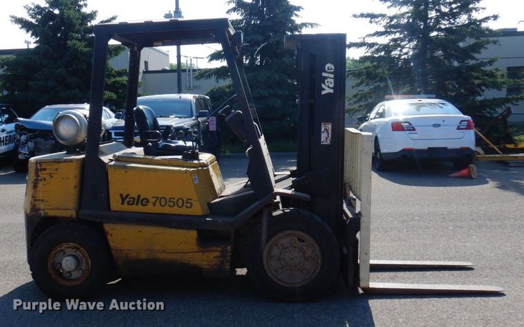 image for item AF9691 Yale GLP070LGNGBE083  forklift