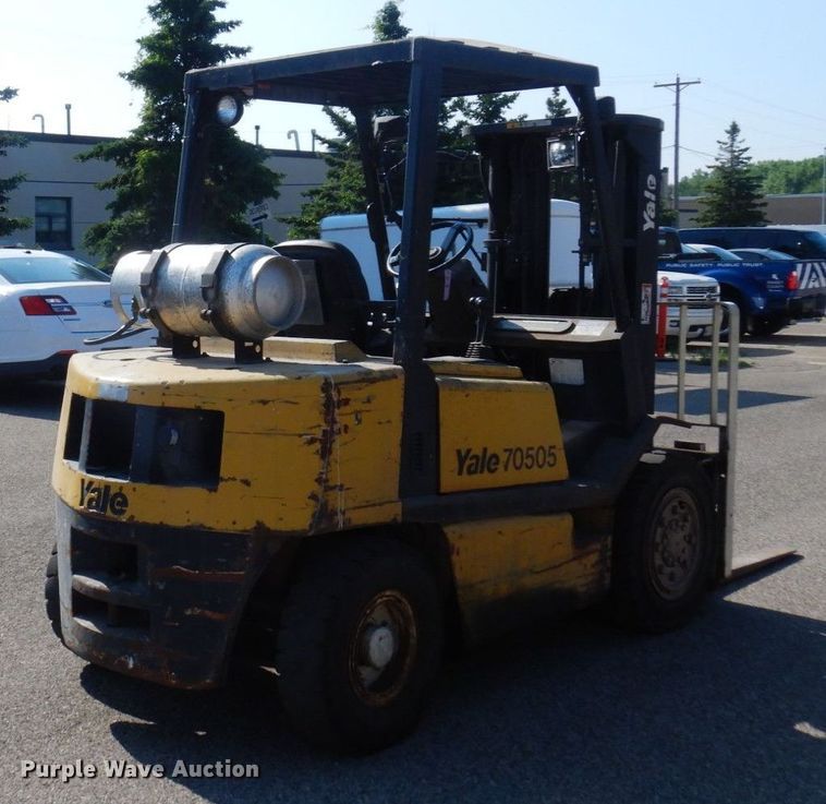 image for item AF9691 Yale GLP070LGNGBE083  forklift