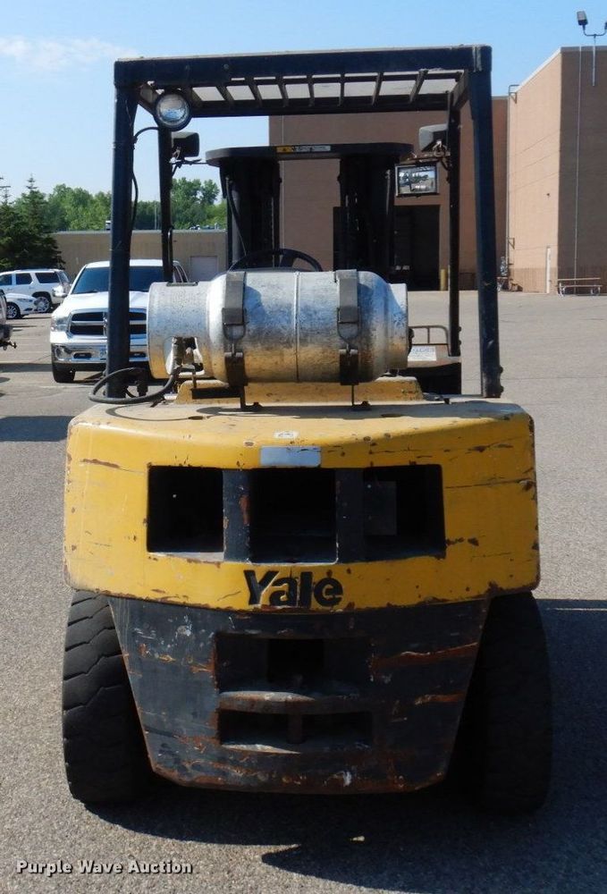 image for item AF9691 Yale GLP070LGNGBE083  forklift