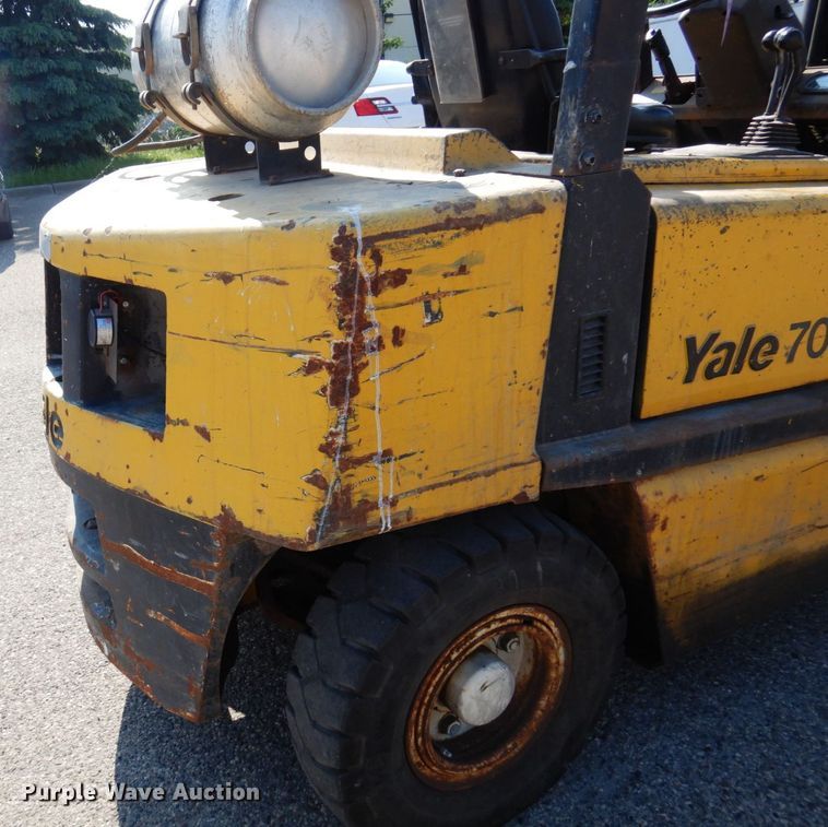 image for item AF9691 Yale GLP070LGNGBE083  forklift