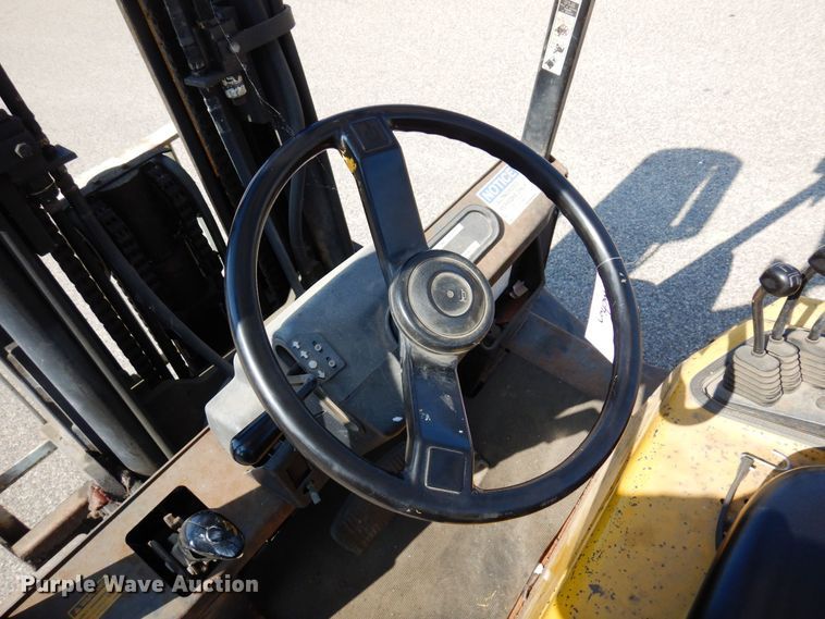image for item AF9691 Yale GLP070LGNGBE083  forklift
