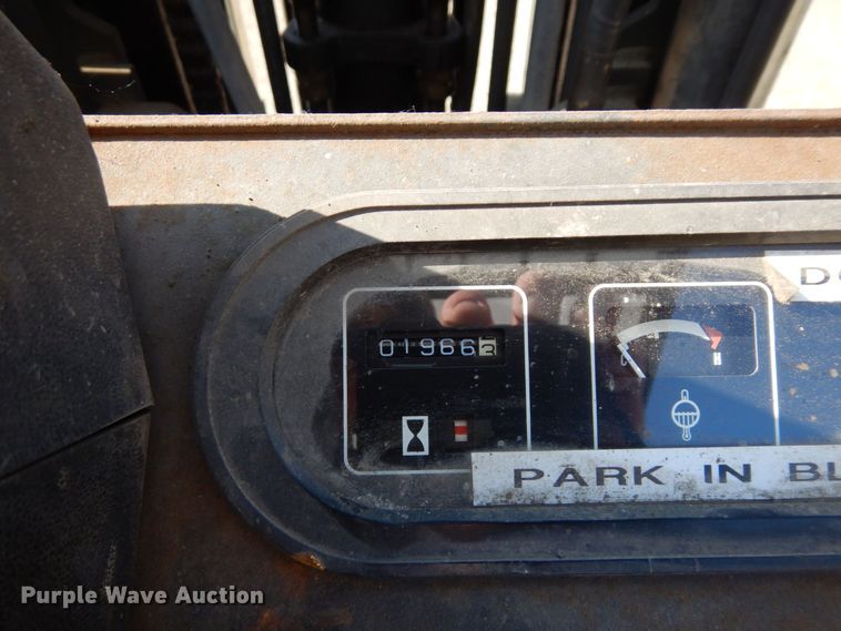 image for item AF9691 Yale GLP070LGNGBE083  forklift