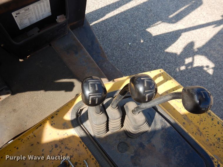 image for item AF9691 Yale GLP070LGNGBE083  forklift