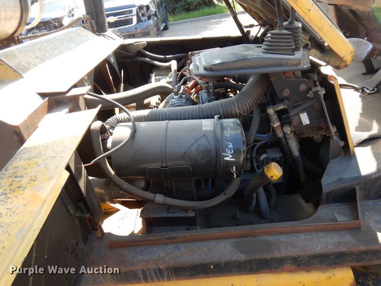 image for item AF9691 Yale GLP070LGNGBE083  forklift