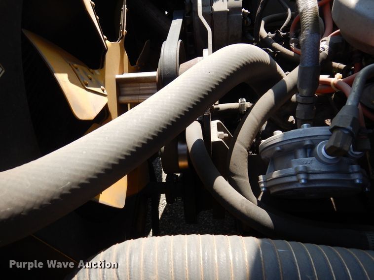 image for item AF9691 Yale GLP070LGNGBE083  forklift