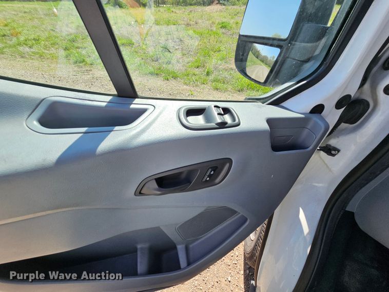 image for item DK1755 2017 Ford Transit 350  van