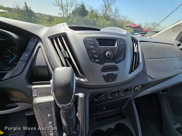 image for item DK1755 2017 Ford Transit 350  van