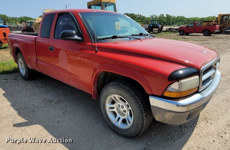 image for item DK1862 2004 Dodge Dakota  Club Cab pickup truck