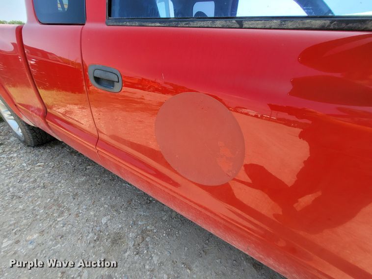 image for item DK1862 2004 Dodge Dakota  Club Cab pickup truck