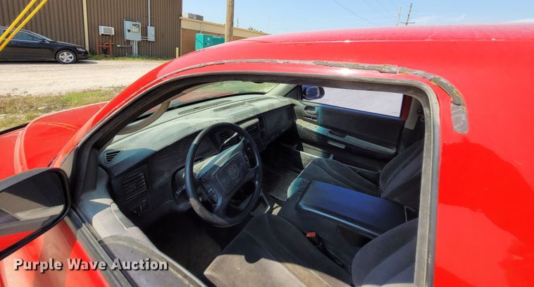 image for item DK1862 2004 Dodge Dakota  Club Cab pickup truck