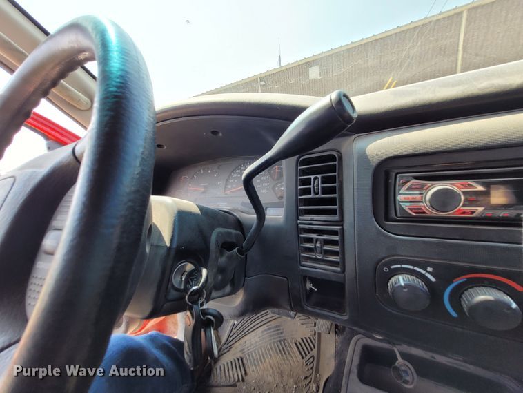 image for item DK1862 2004 Dodge Dakota  Club Cab pickup truck