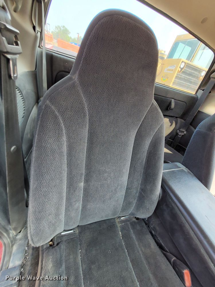 image for item DK1862 2004 Dodge Dakota  Club Cab pickup truck